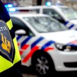 politie agent twee voertuigen