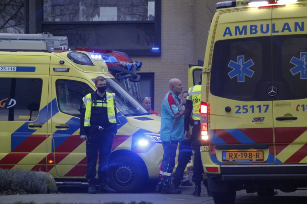 Vrouw gewond na val in woning in Almere Buiten | Update