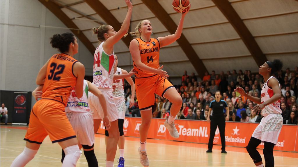 Nederlandse basketbalsters grijpen naast EK-ticket. 2801084_1024