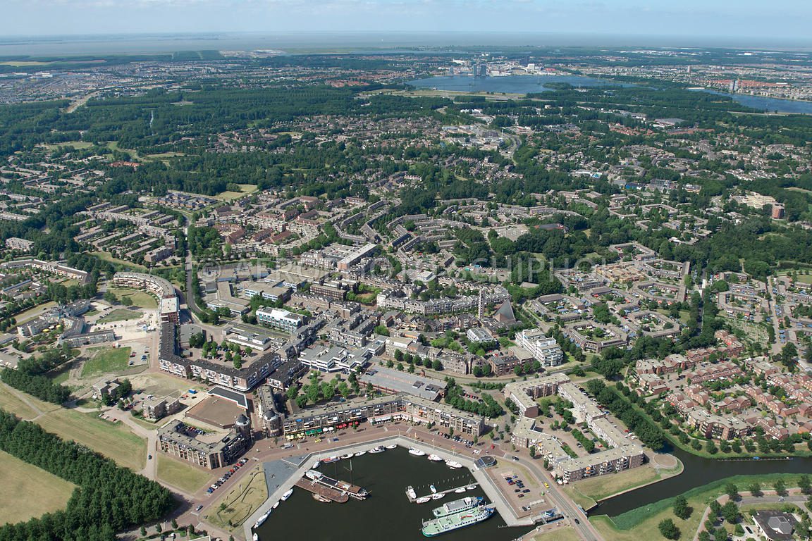 almere haven vanuit de lucht