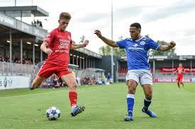 Almere City FC verliest met 2-1 uit tegen Helmond Sport.