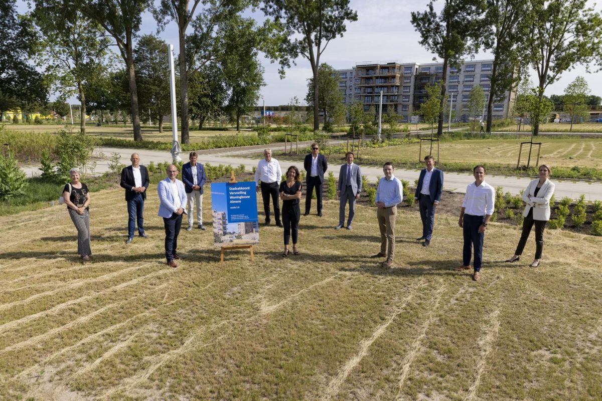 stadsaccoord almere bouwen bevestigd