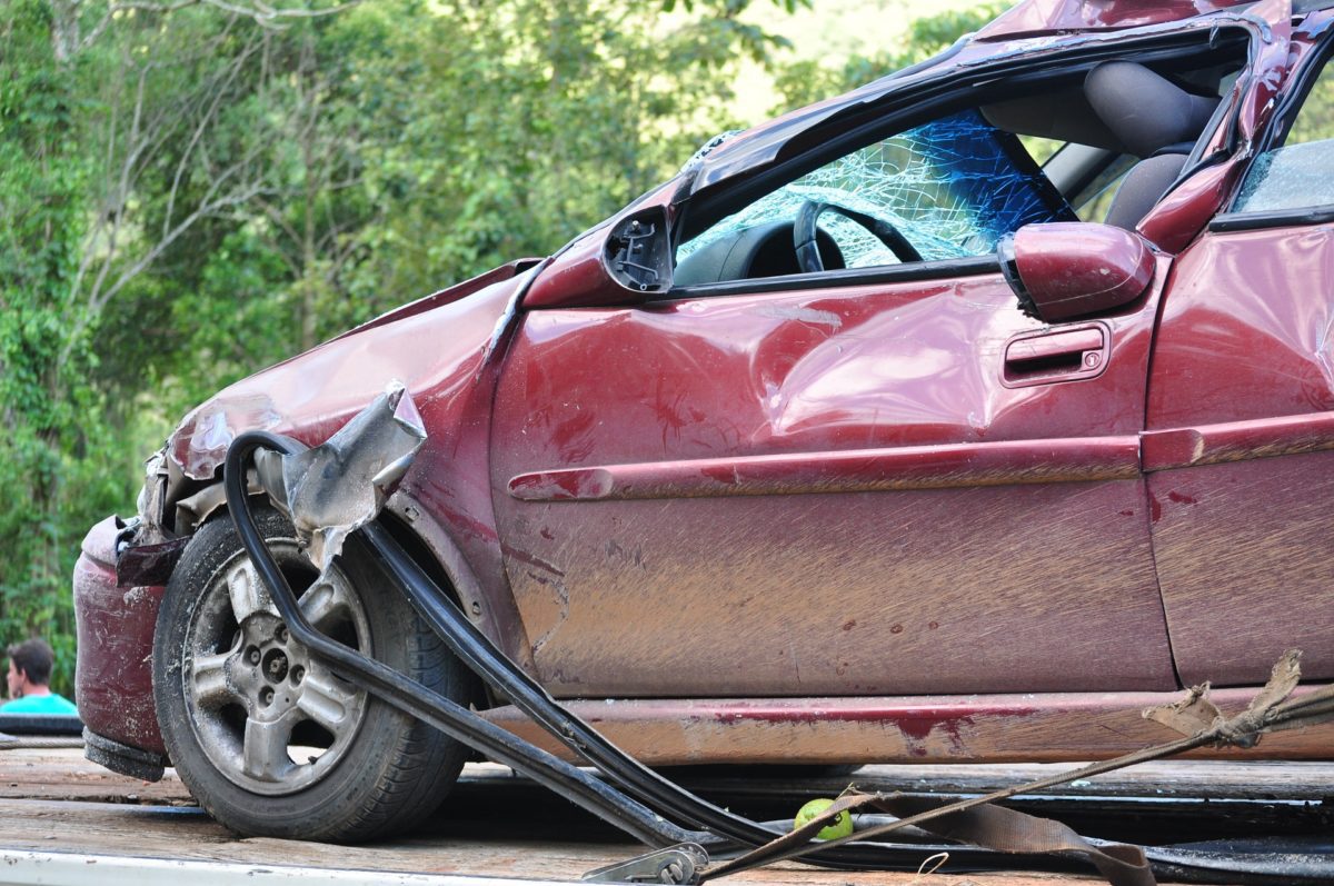 auto na aanrijding – rechtenvrij te gebruiken