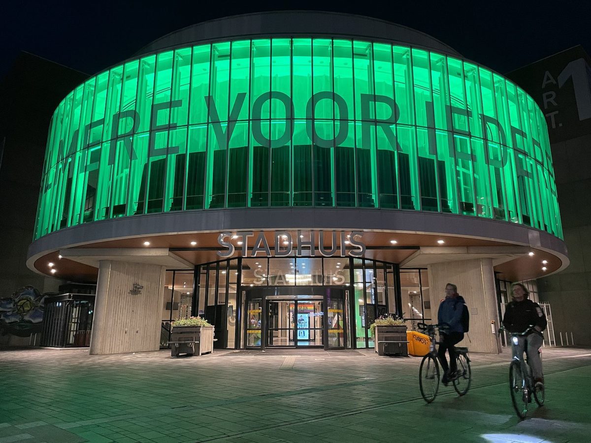 Financiën van Almere krijgen laag rapportcijfer · Omroep Almere