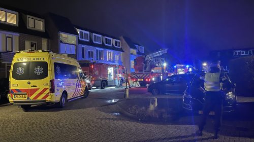forse brand in bovenwoning apartementencomplex Almere - Haven