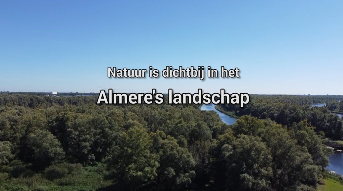 De eerste oogstdag van jonge boompjes van de campagne van MeerBomenNu