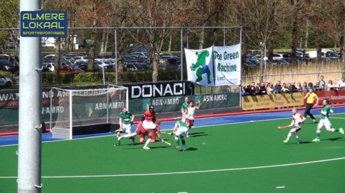 Hockey heren Almere in actie voor het doel van Push