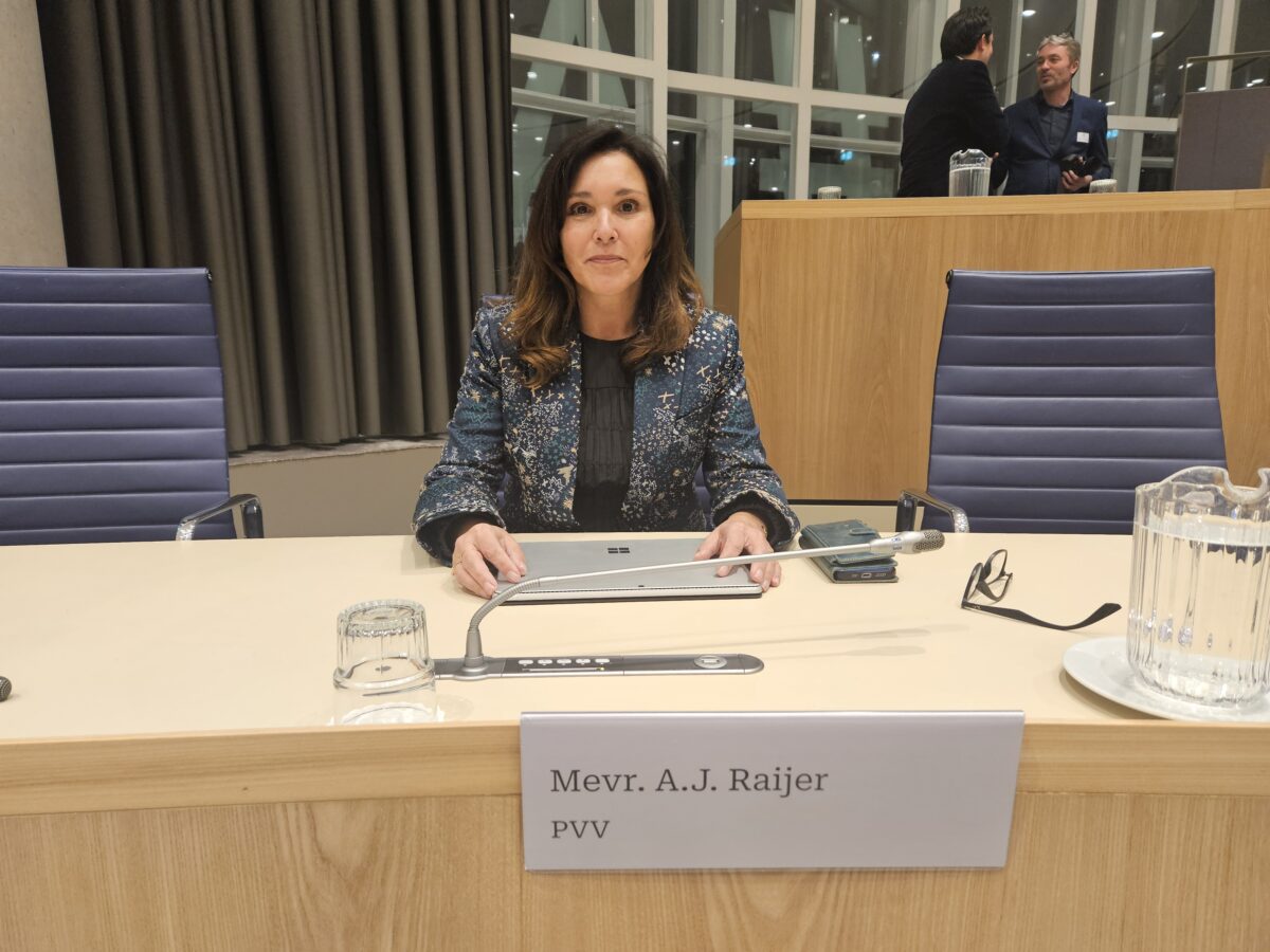 Annette Raijer OPINIE Annette Raijer (PVV): Goede visie jeugdzorg Almere ontbreekt ...