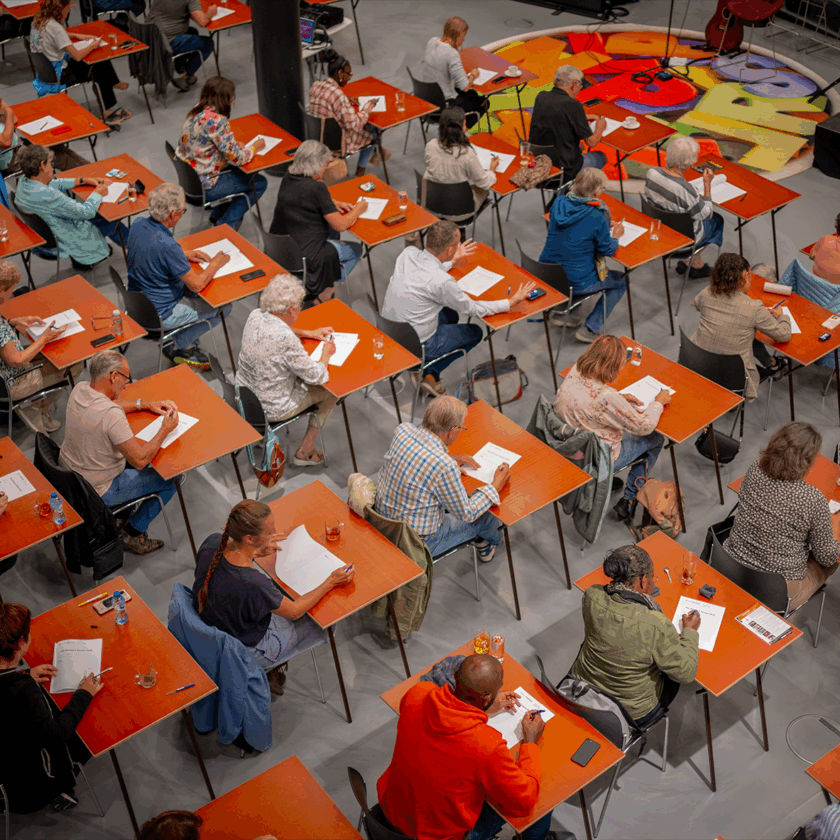 Almeers dictee 14 september in Nieuwebibliotheek