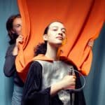 Dear T_Ridder Robin liggend_Foto Casper Koster SMALL