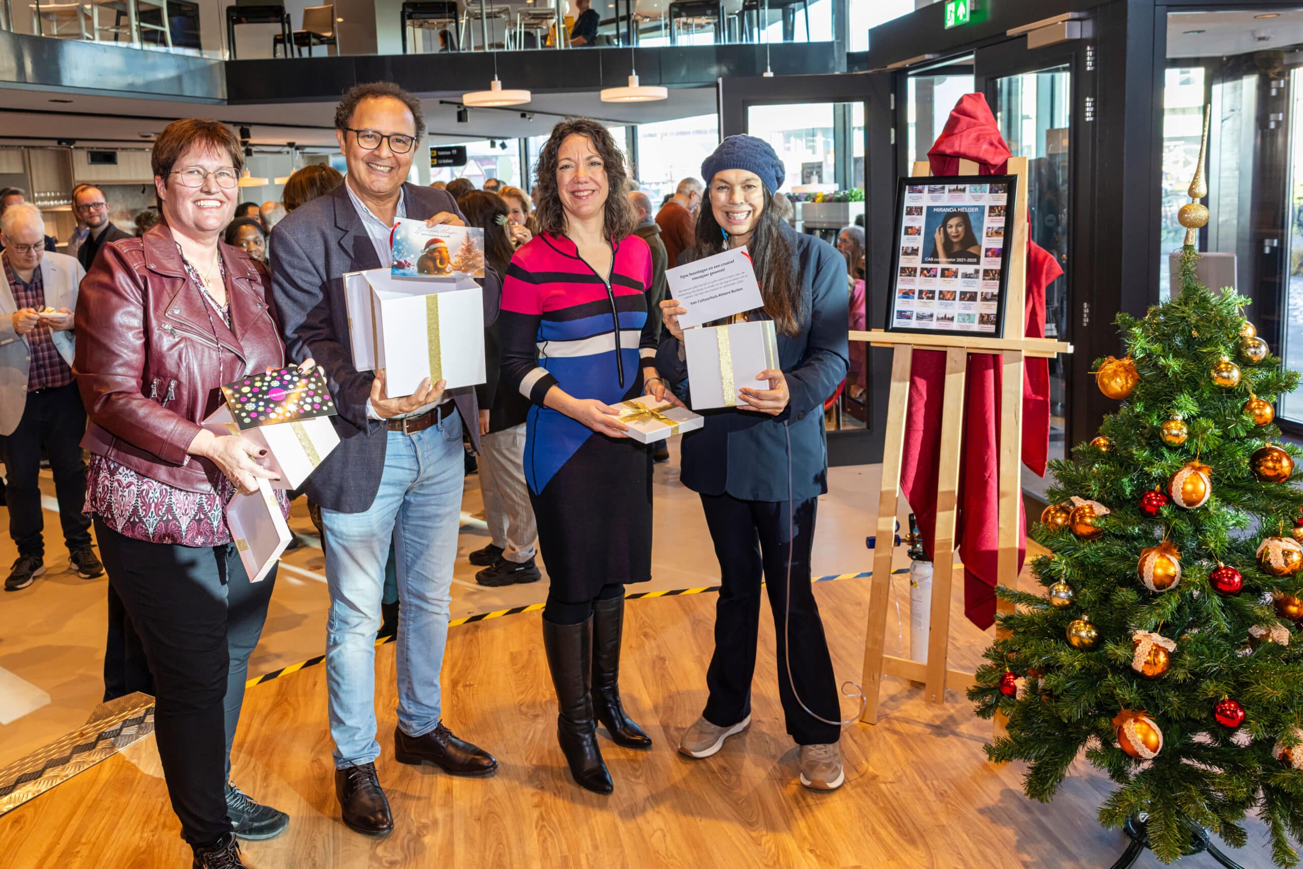 Cultuurhuis Almere Buiten geopend