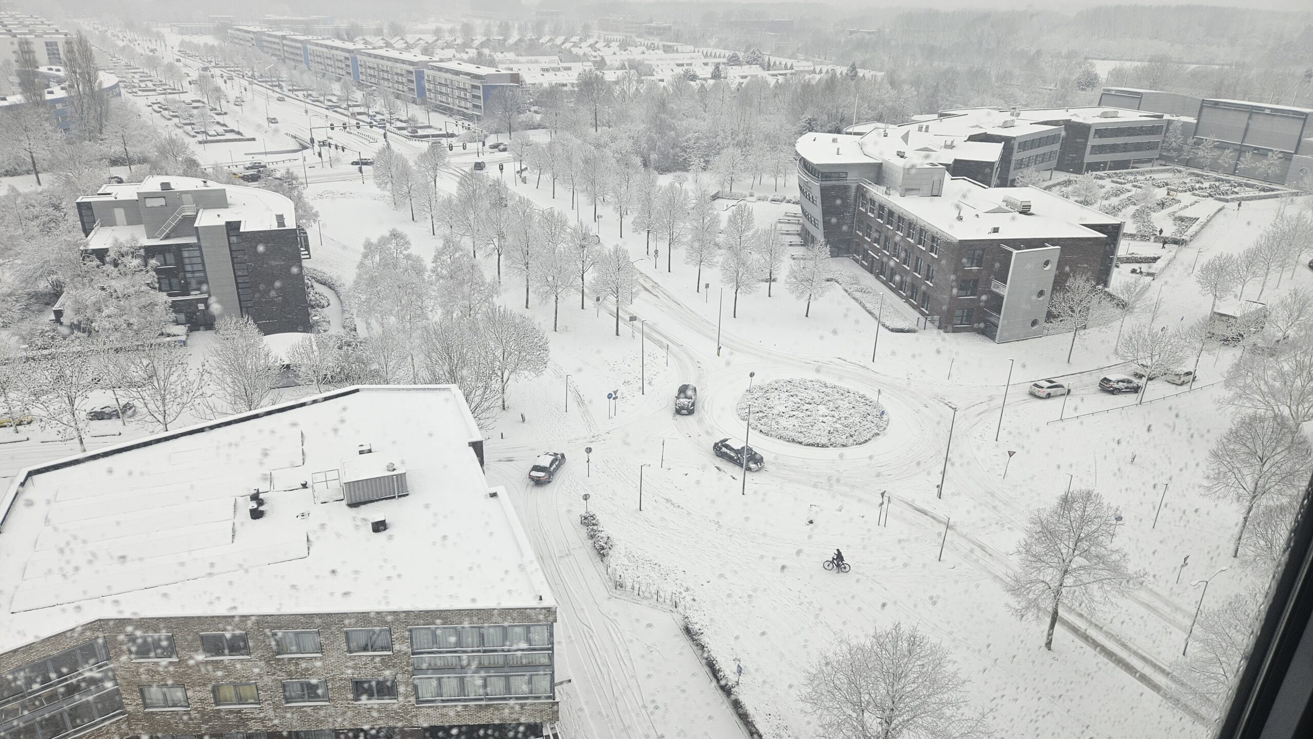 LET OP: Geen bussen i.v.m. winterweer