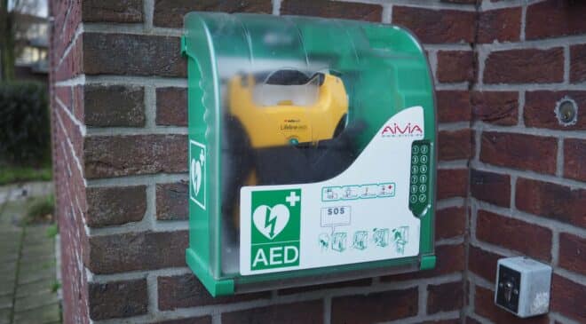 Almere behaalt ‘6-minutenzone’: Binnen zes minuten hulp bij een hartstilstand