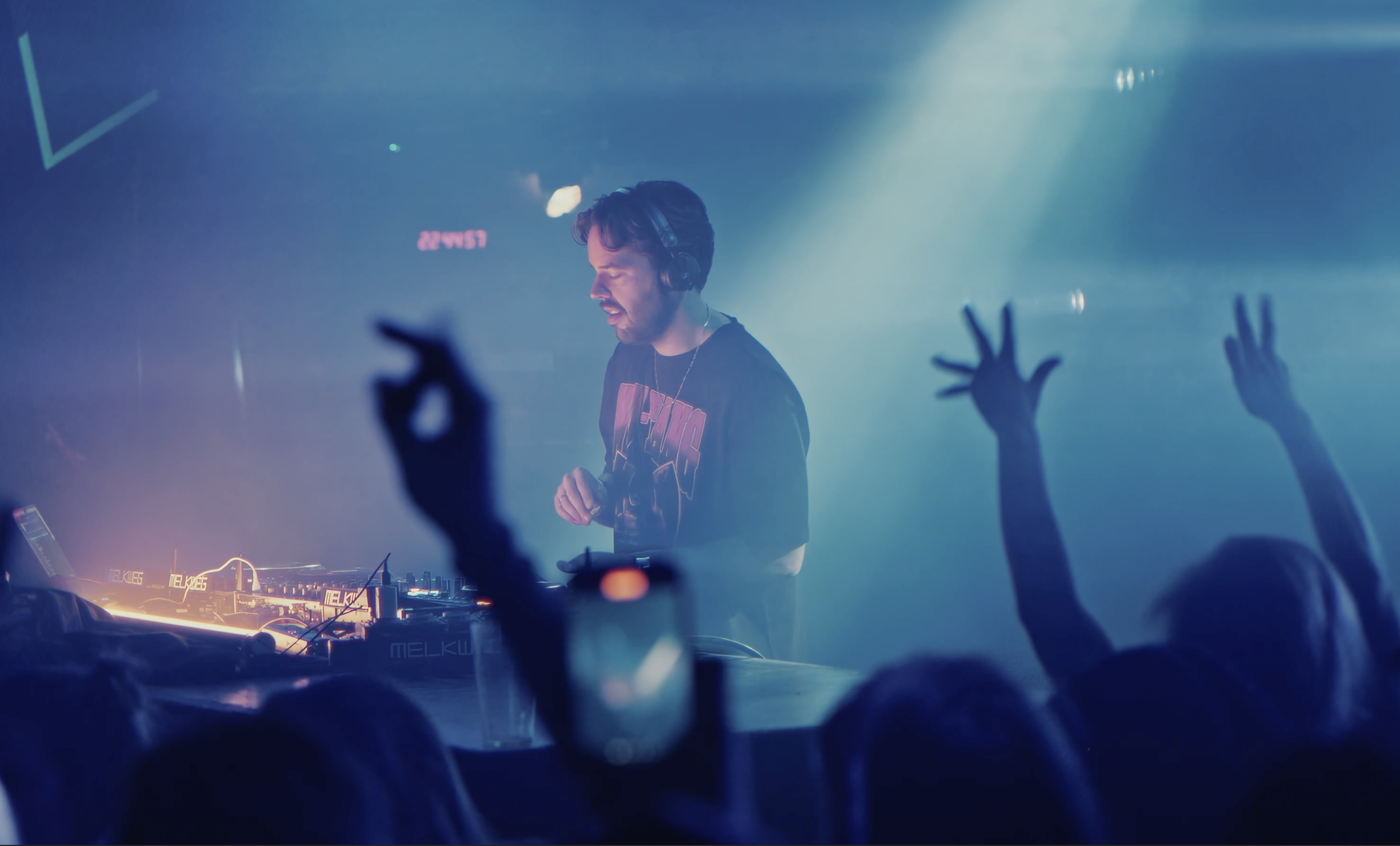 Almeerse DJ vliegt uit voor tour door Amerika