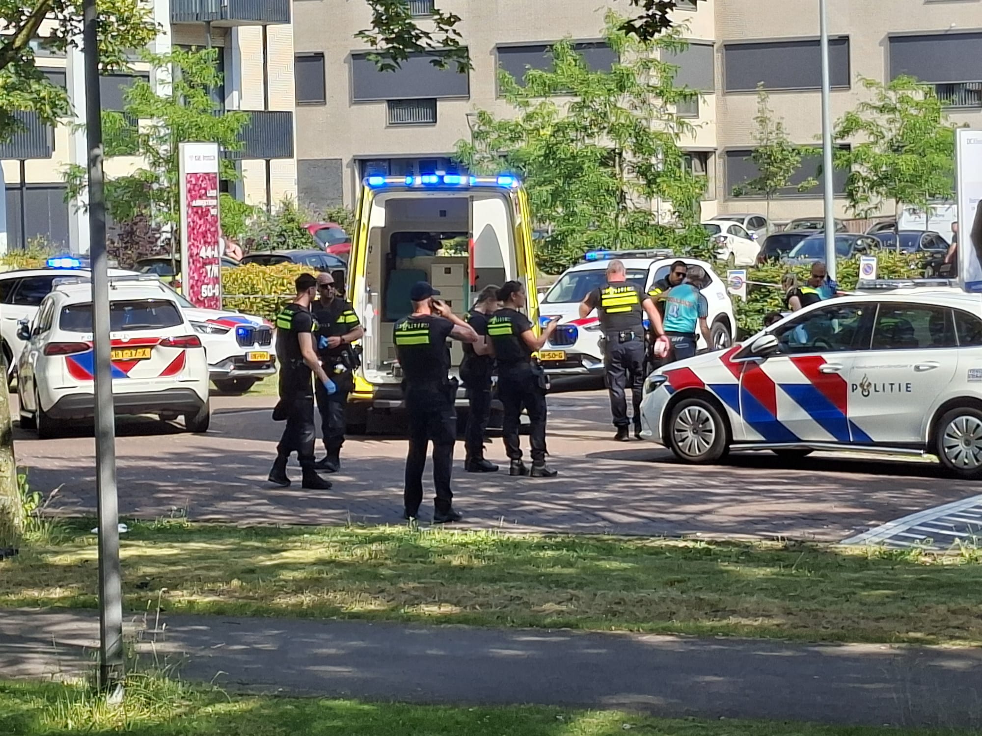 Video | Bij steekpartij een slachtoffer in Almere Stad